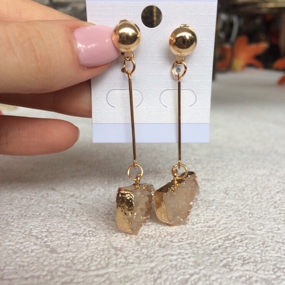 ‘Realene’ Druzy earrings - Picture 3 of 6